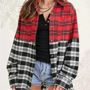 New with tags La Miel in size s, Blossom 90's Flannel in color Red